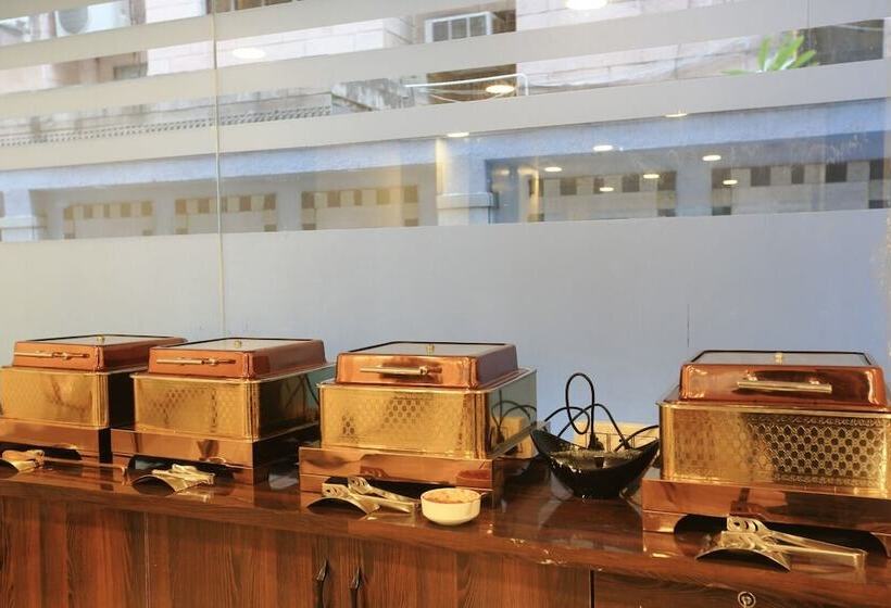 호스텔 Rosemallow Hotel New Delhi