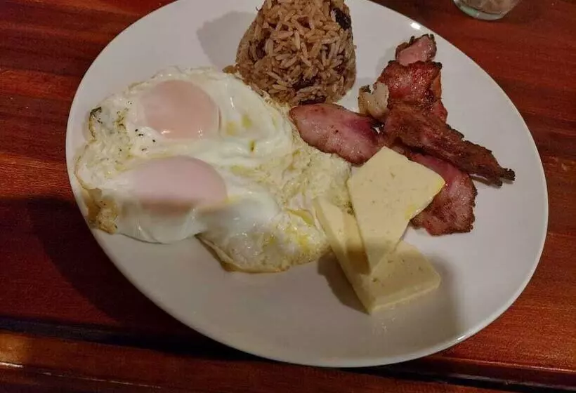 Retkeilymaja Whale Tail