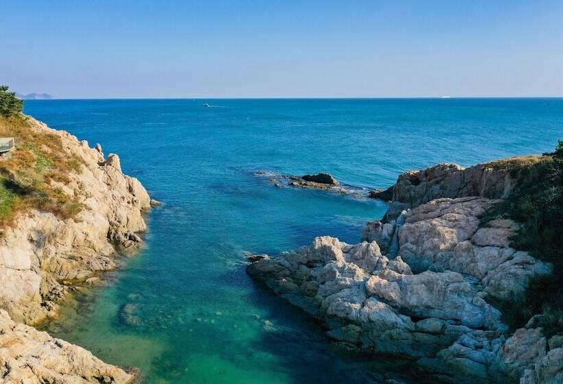 Dalian Sishi Jingyu Beach Resort