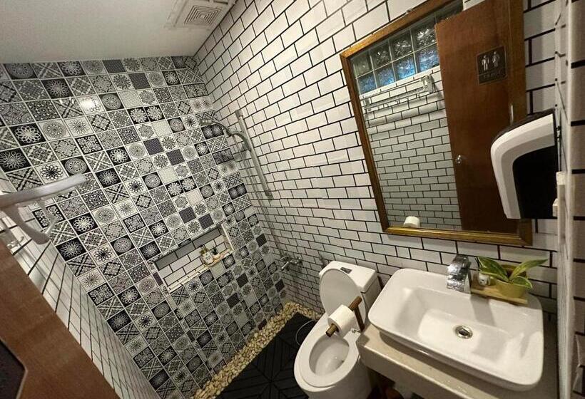 Otel Dengi Inn El Nido