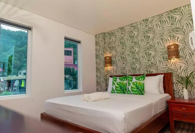 ホテル Dengi Inn El Nido