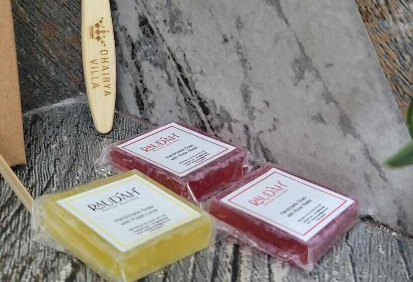 בית מלון כפרי Dhairya Villa Home Away From Home