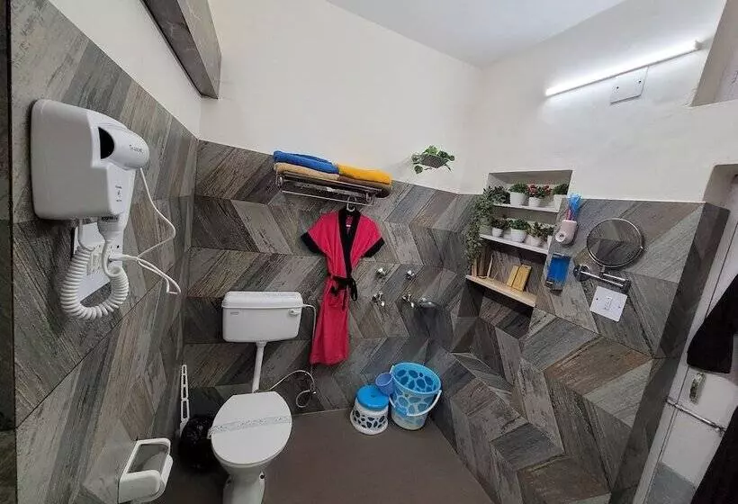 ホテル Dhairya Villa Home Away From Home