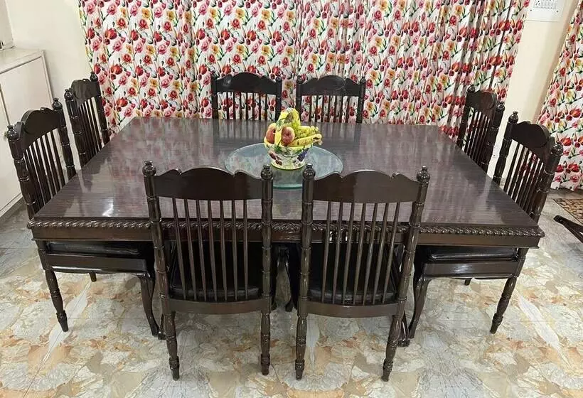 ホテル Dhairya Villa Home Away From Home