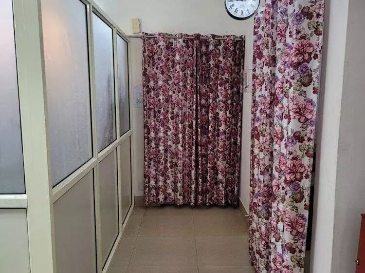 ホテル Dhairya Villa Home Away From Home