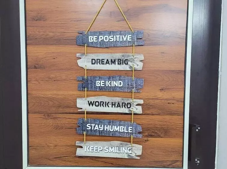 ホテル Dhairya Villa Home Away From Home