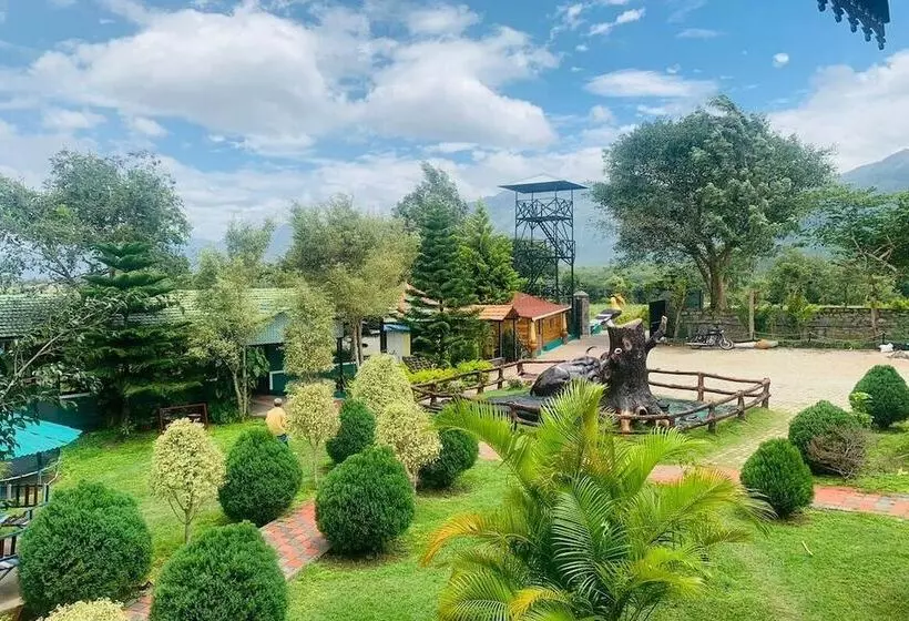 ホテル Mistywood Resort And Restaurant