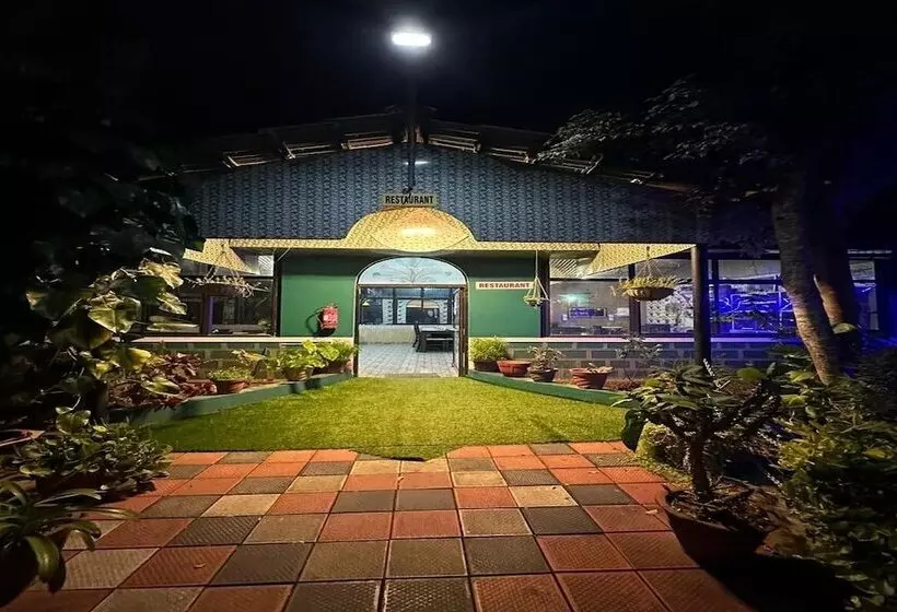 ホテル Mistywood Resort And Restaurant