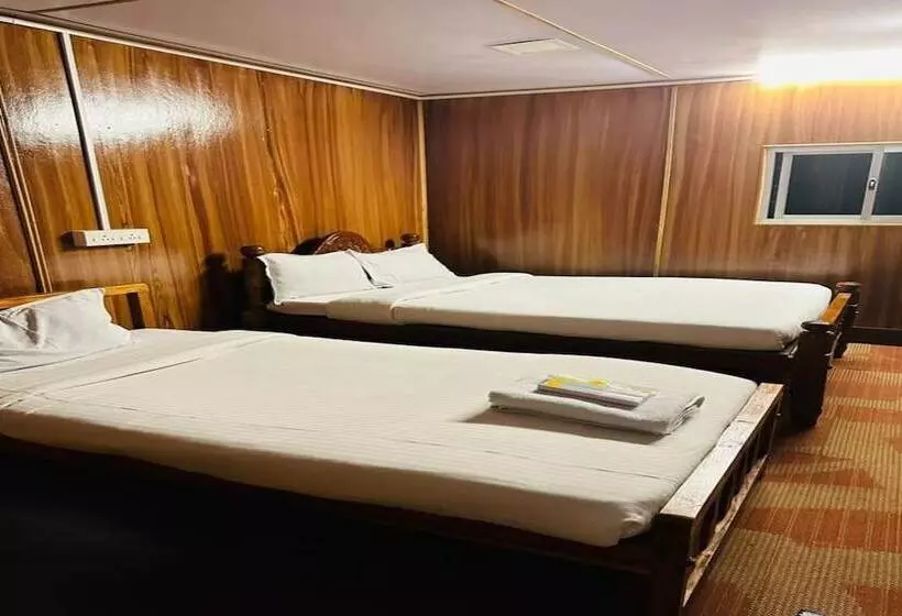 ホテル Mistywood Resort And Restaurant