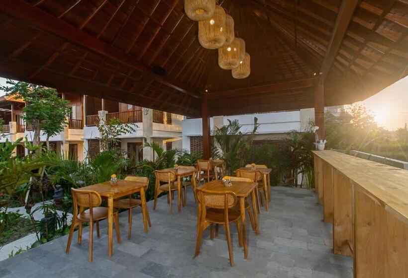 Hotel Odessa Village By Pramana Villas