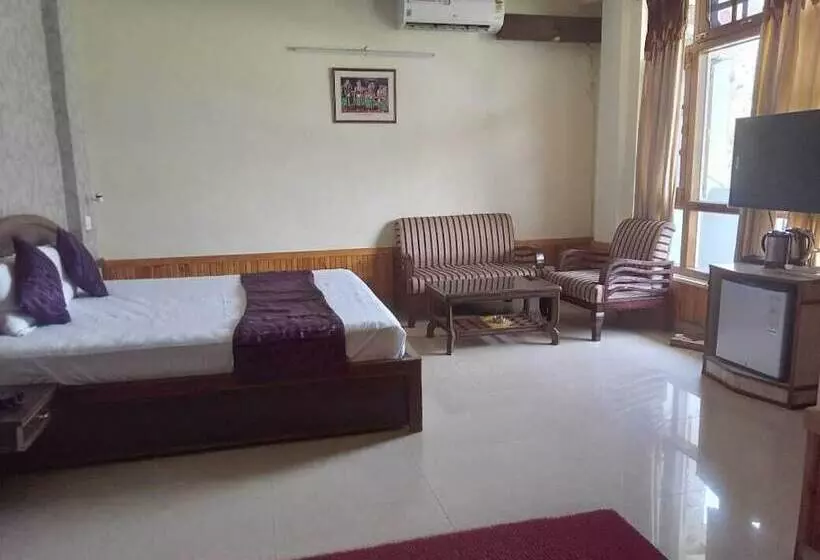 Hotelli The Mahesh Regency