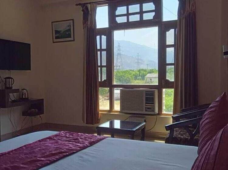 Hotel The Mahesh Regency