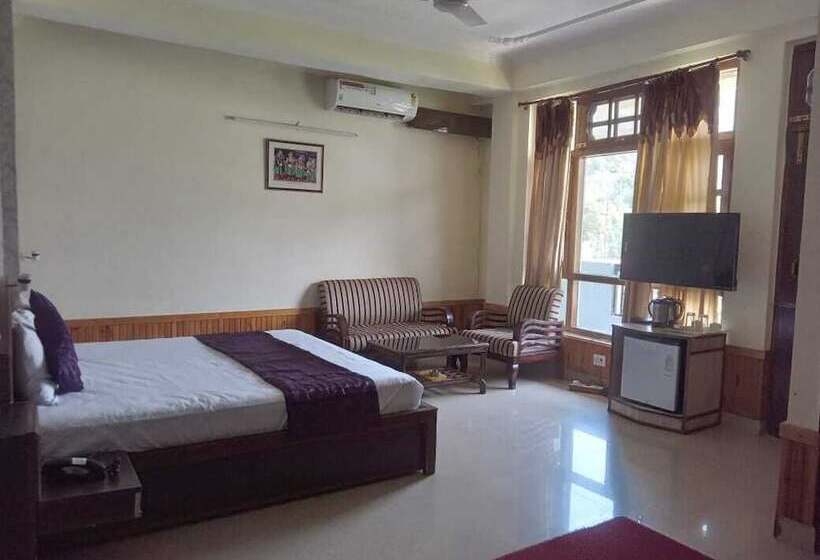 Hotel The Mahesh Regency