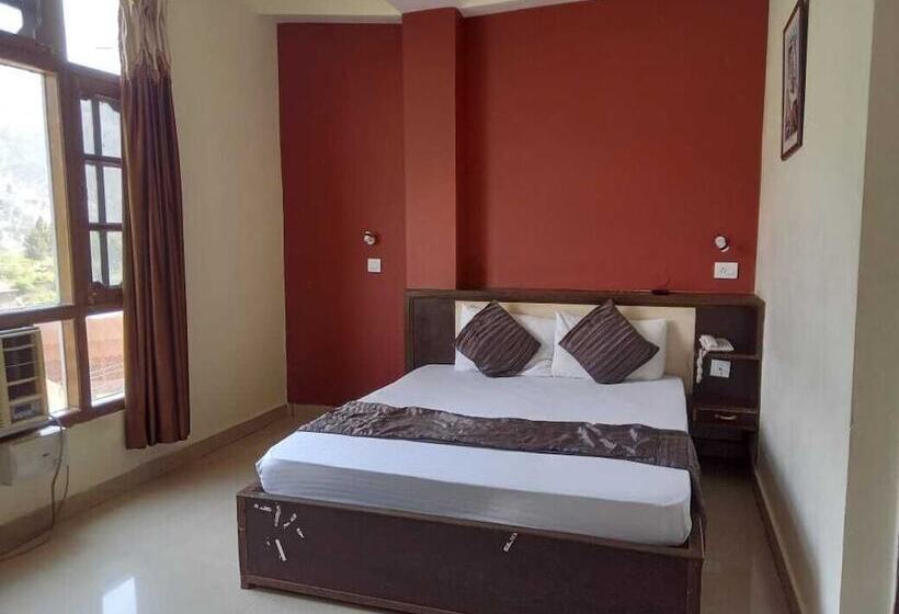 Hotel The Mahesh Regency