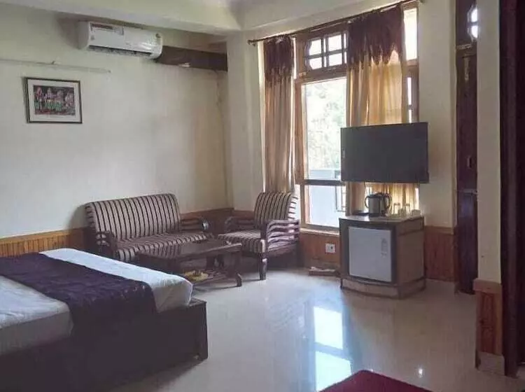 Hotelli The Mahesh Regency