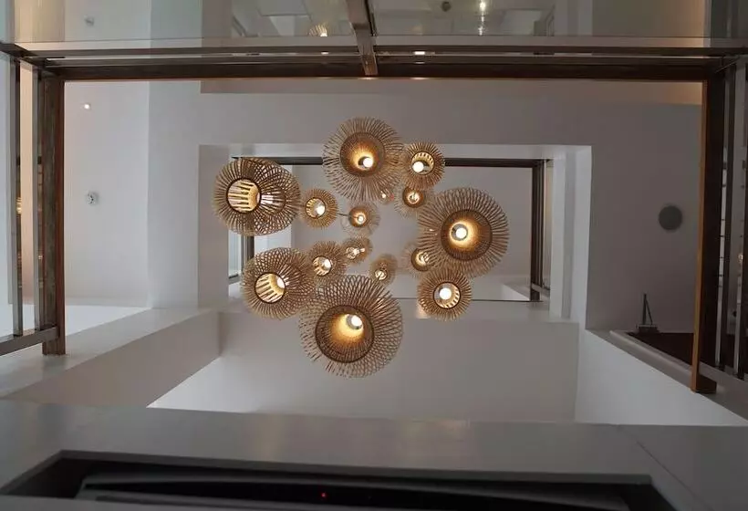 ホテル The Paragon Boracay Suites