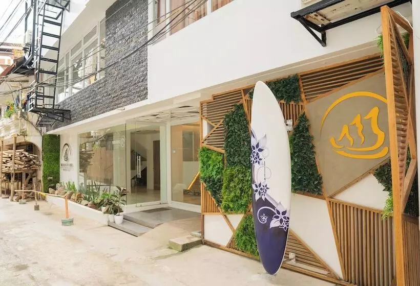 ホテル The Paragon Boracay Suites