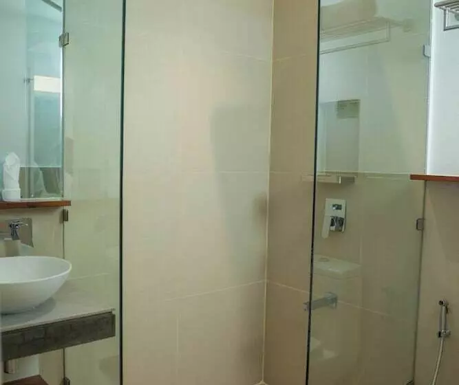 ホテル The Paragon Boracay Suites