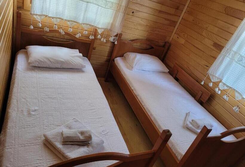 هتل ünlü Ev Adrasan