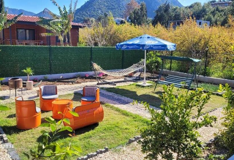 هتل ünlü Ev Adrasan