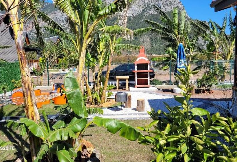 هتل ünlü Ev Adrasan