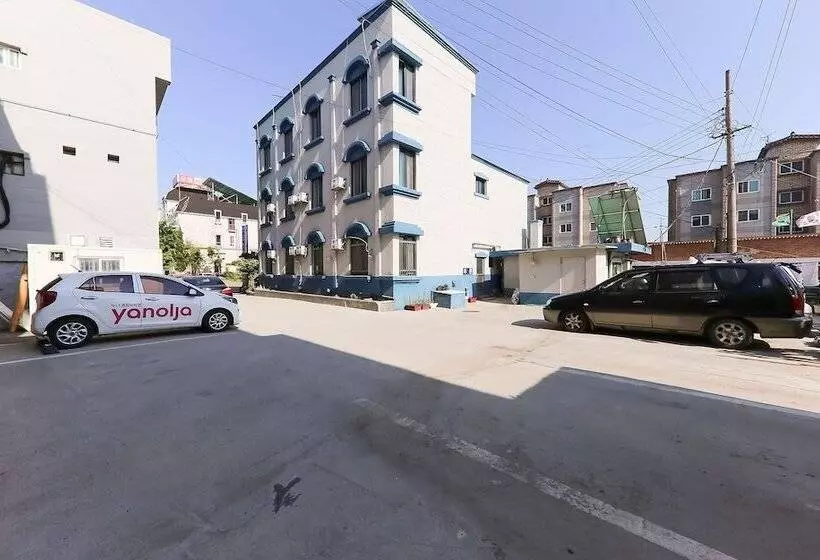 Motelli Buyeo Prince