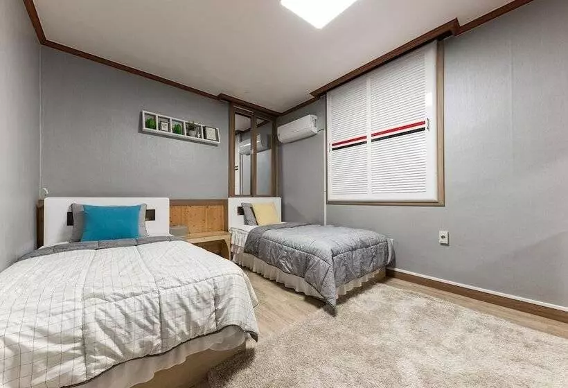 Motelli Buyeo Prince