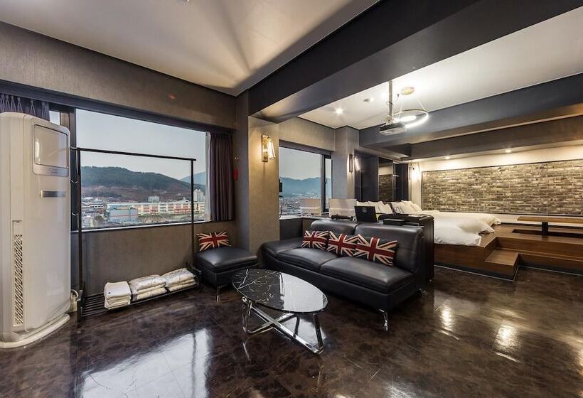 Motel Changwon Bongokdong Fine Avenue