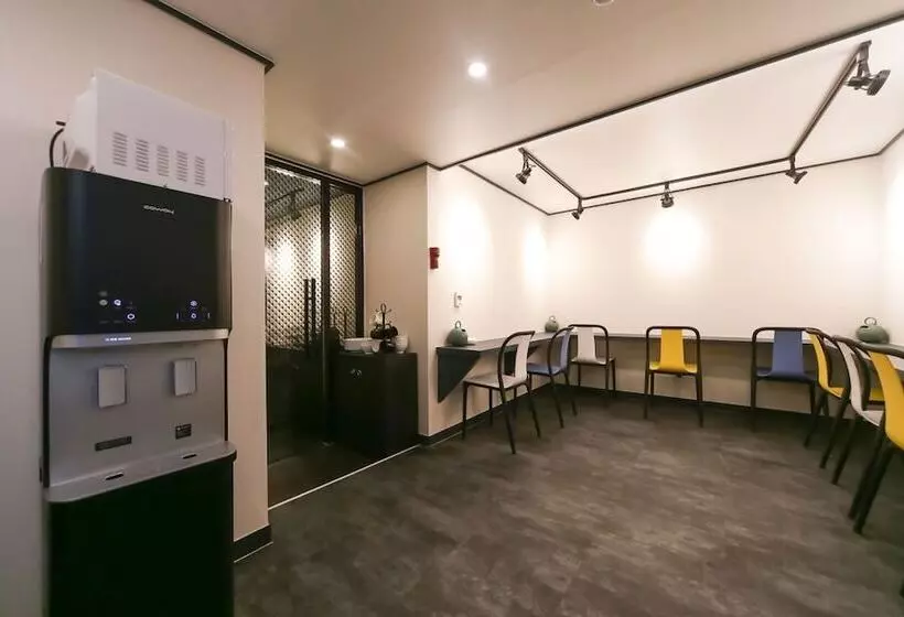 Motelli Changwon Bongokdong Fine Avenue