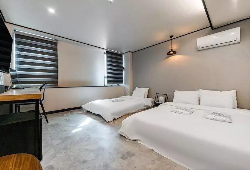 Motelli Changwon Bongokdong Fine Avenue