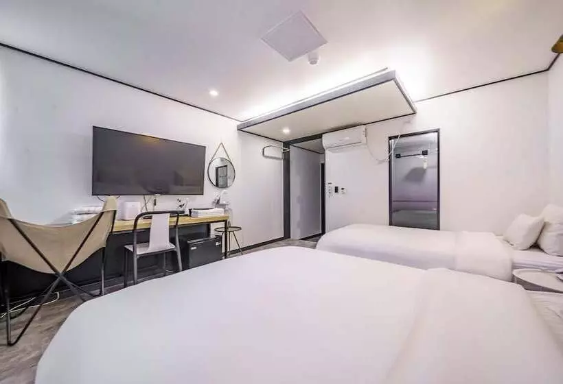 Motelli Changwon Bongokdong Fine Avenue