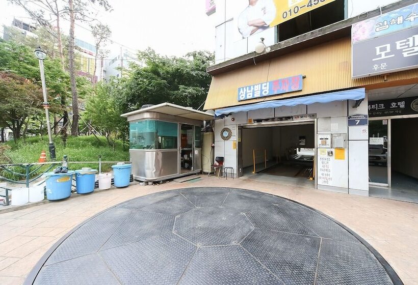 모텔 Changwon Boutique Hotel Gung