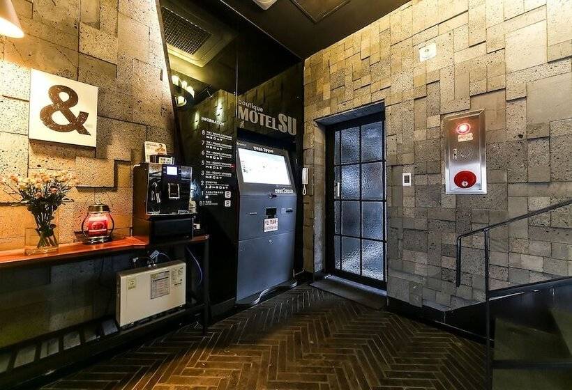 Motell Changwon Paryongdong Soo