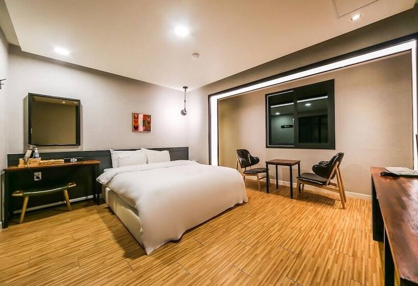 Motel Changwon Paryongdong Soo