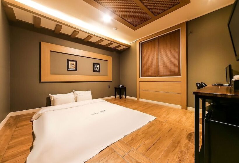 Motel Changwon Paryongdong Soo