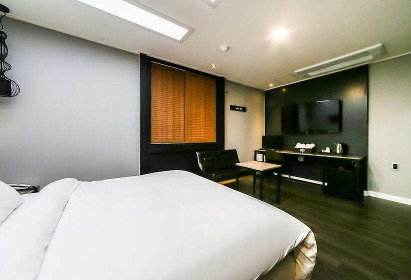 Motel Changwon Paryongdong Soo