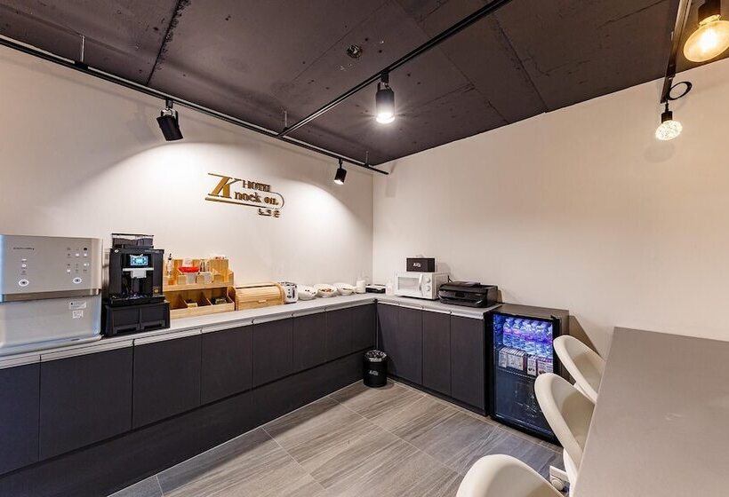 モーテル Daejeon Daeheung Hotel Knock On