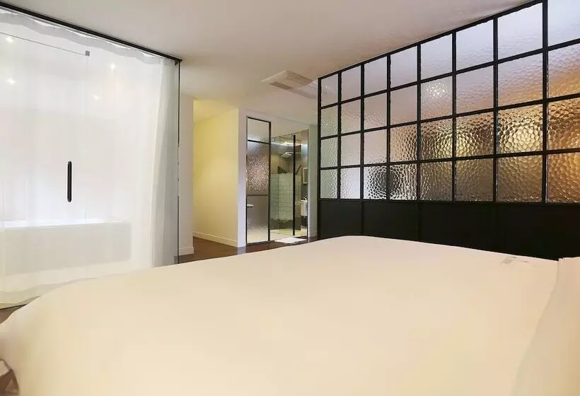 モーテル Gongju Hotel Moon