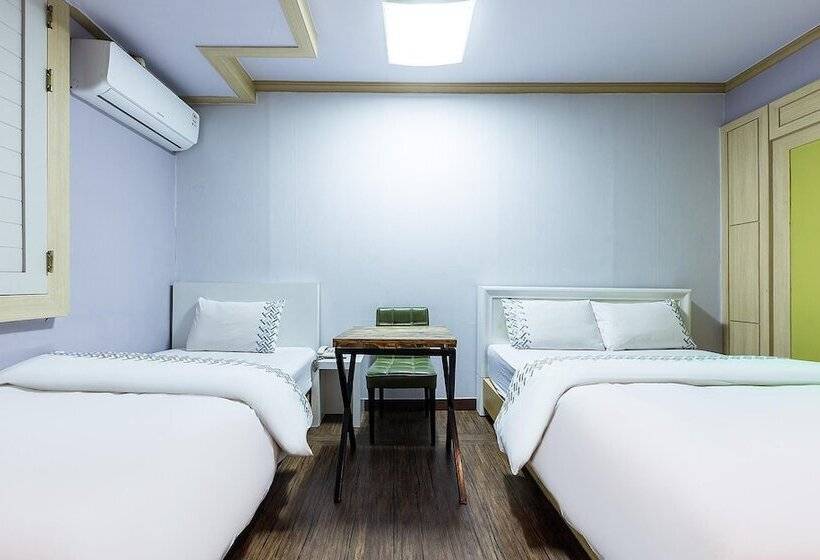 汽车旅馆 Gunsan Blue