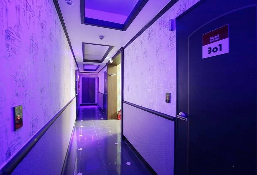 Motel Jecheon J