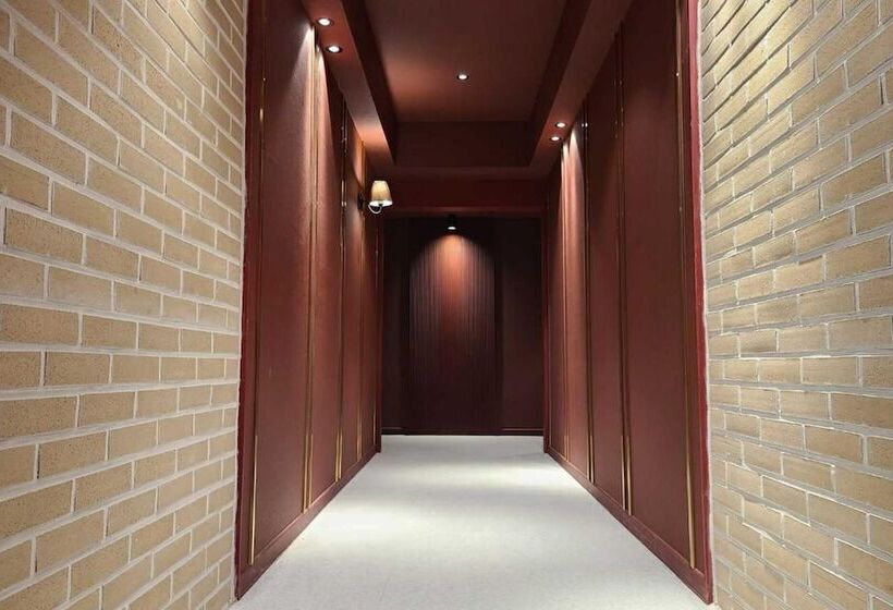 فندق على الطريق Jeongeup H