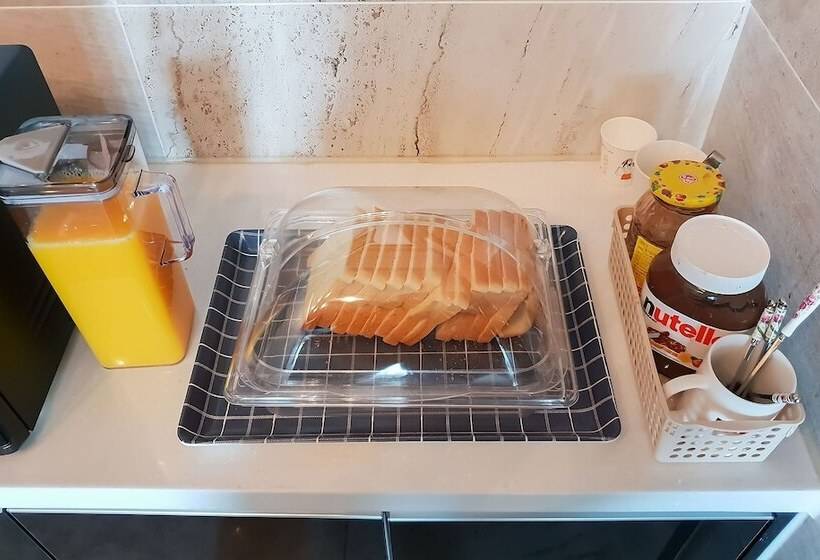 Motelli Jinju Hotel Hot