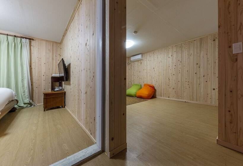 モーテル Taean New World