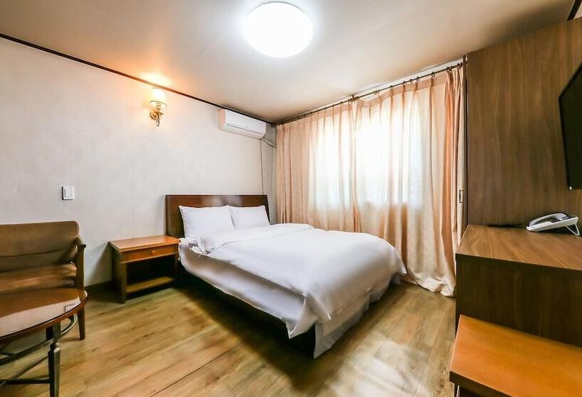 モーテル Taean New World