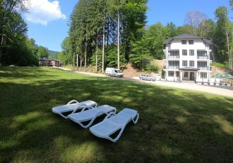 Hotelli Baile Puturoasa