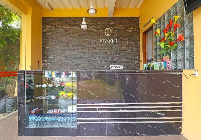 Hotelli Capital O 91741 Jayagiri