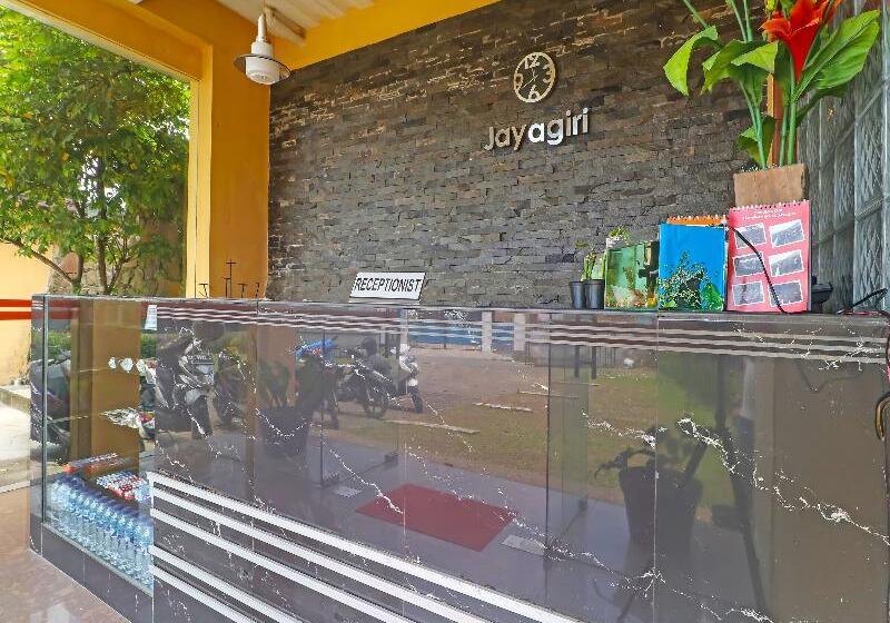 בית מלון כפרי Capital O 91741 Jayagiri