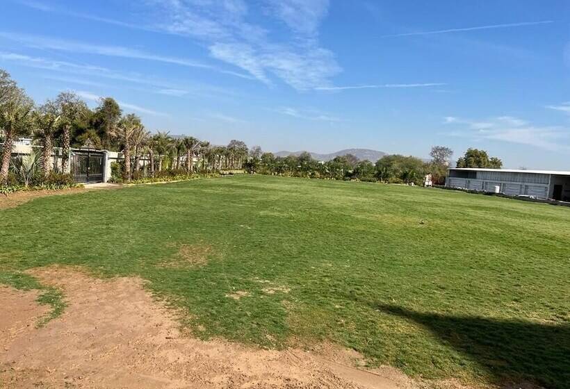 בית מלון כפרי Classic Sapphire Ananta Bundi