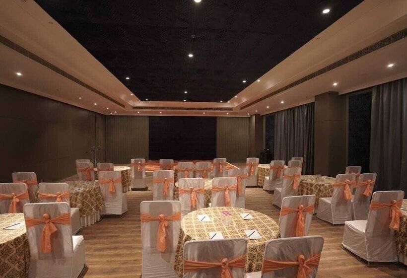 בית מלון כפרי Classic Sapphire Ananta Bundi