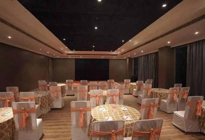 ホテル Classic Sapphire Ananta Bundi